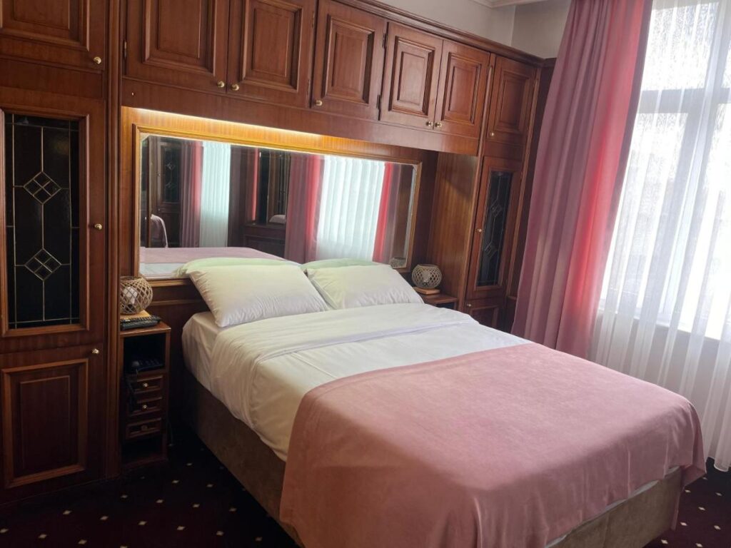 هتل توپکاپی استانبول هالیدی Hotel Topkapı topkapi hotel istanbul holiday group (5)
